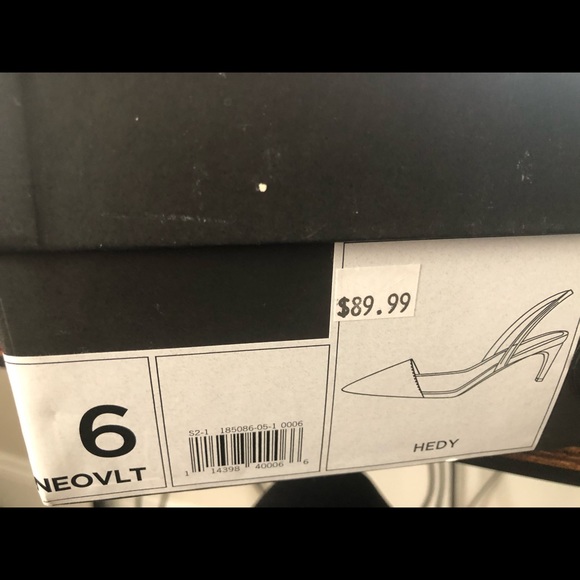 Beautiful Banana Republic heels - Picture 10 of 10